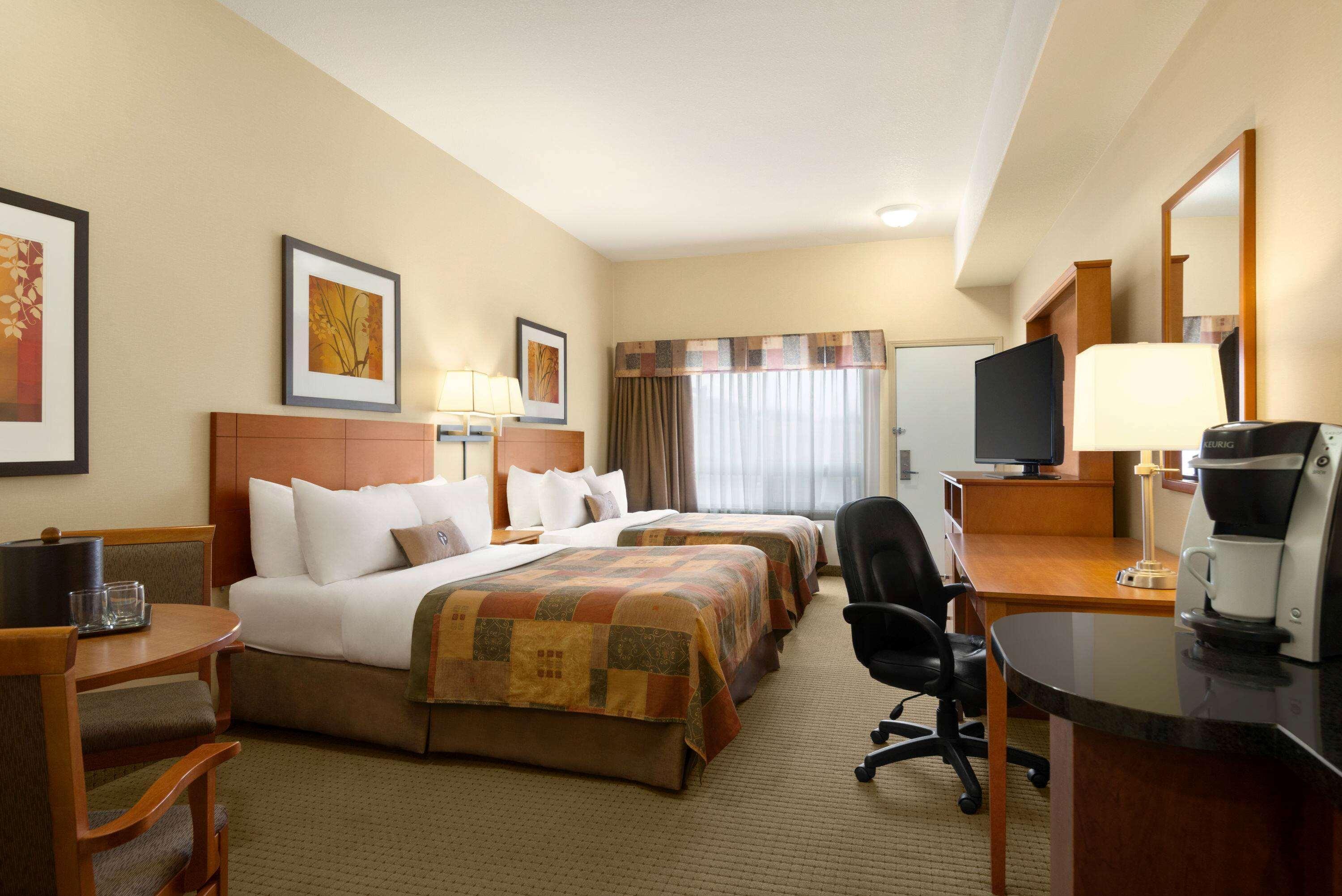 Ramada By Wyndham Drayton Valley Dış mekan fotoğraf