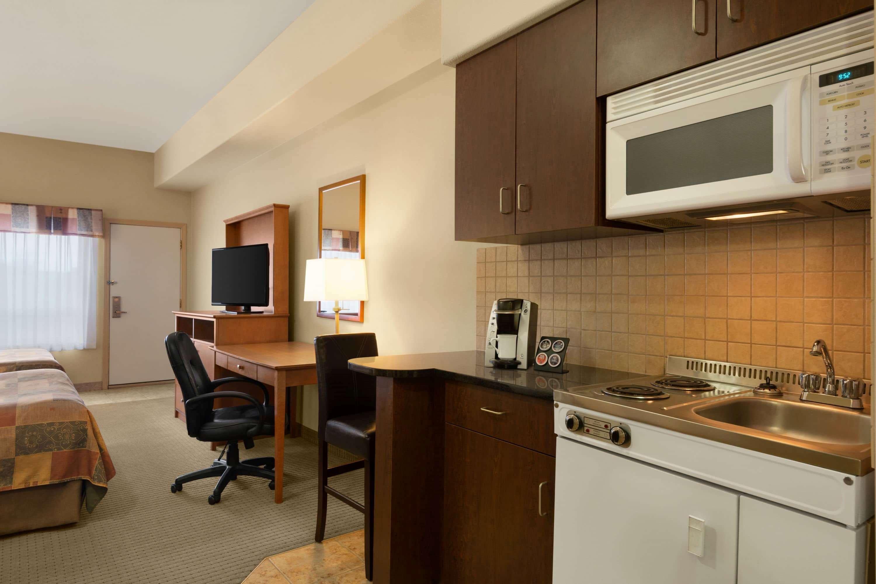 Ramada By Wyndham Drayton Valley Dış mekan fotoğraf