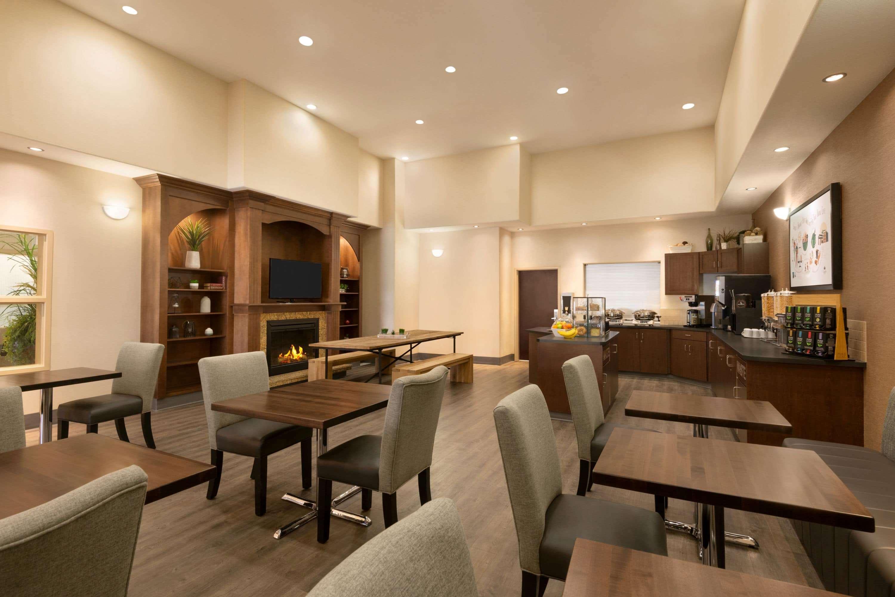 Ramada By Wyndham Drayton Valley Dış mekan fotoğraf