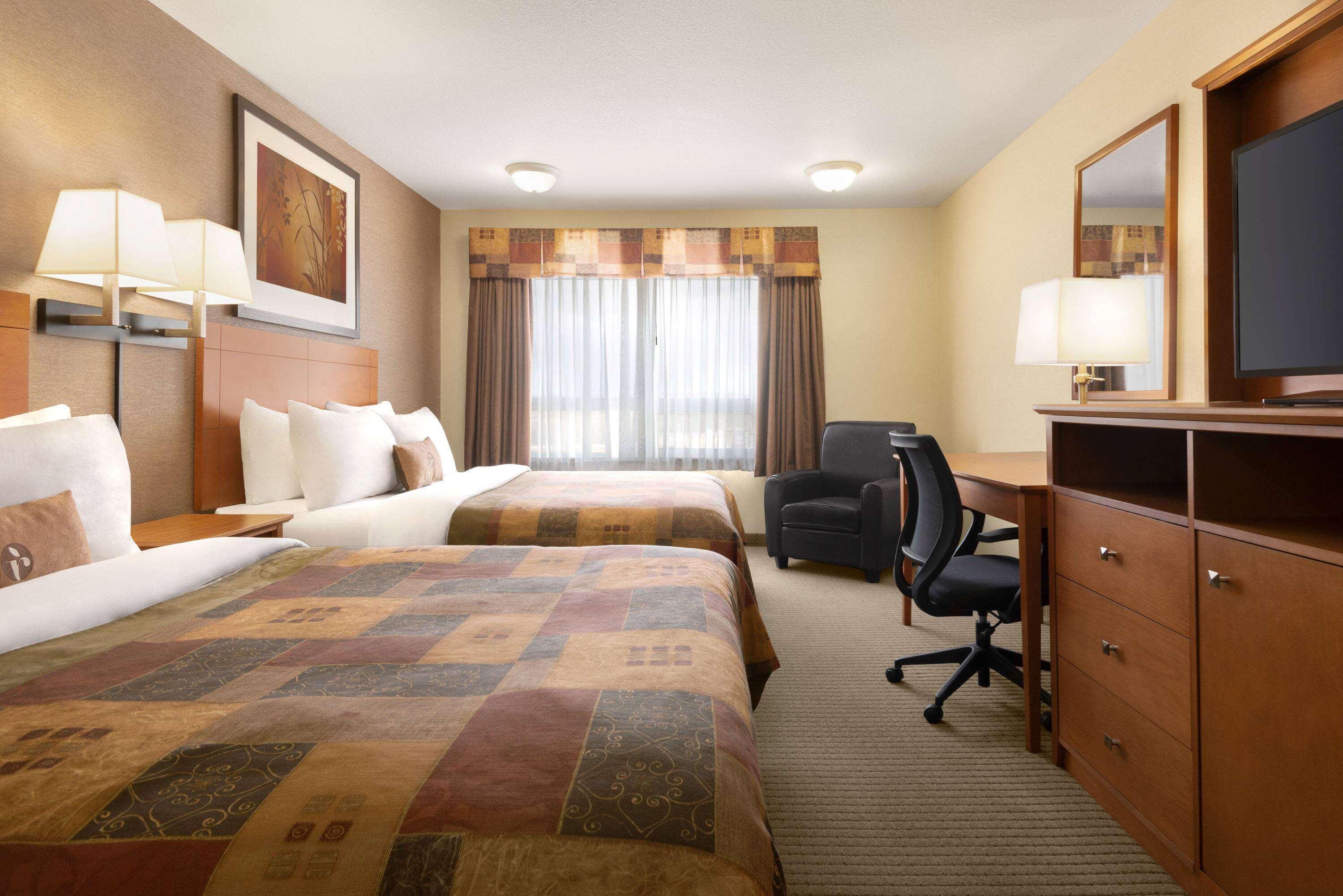 Ramada By Wyndham Drayton Valley Dış mekan fotoğraf
