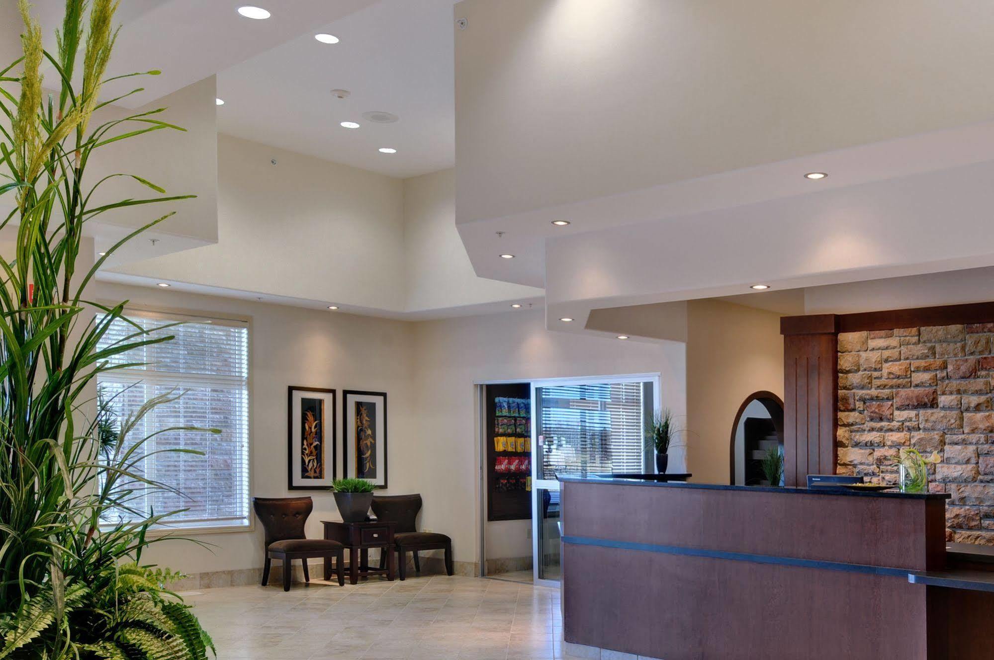 Ramada By Wyndham Drayton Valley Dış mekan fotoğraf