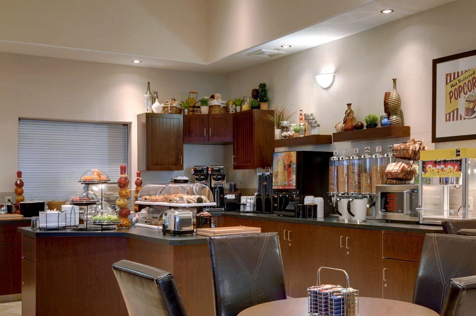 Ramada By Wyndham Drayton Valley Dış mekan fotoğraf