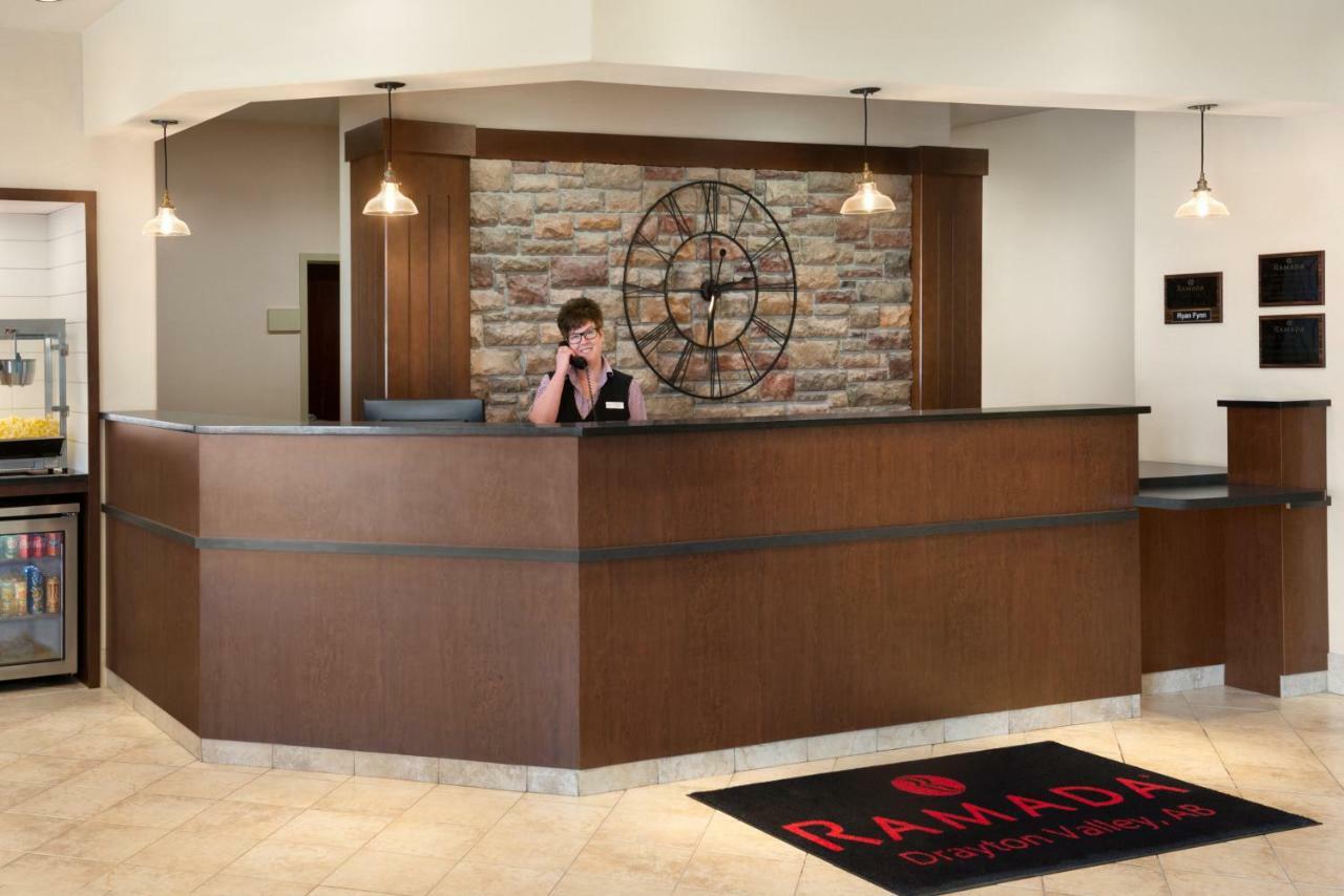 Ramada By Wyndham Drayton Valley Dış mekan fotoğraf